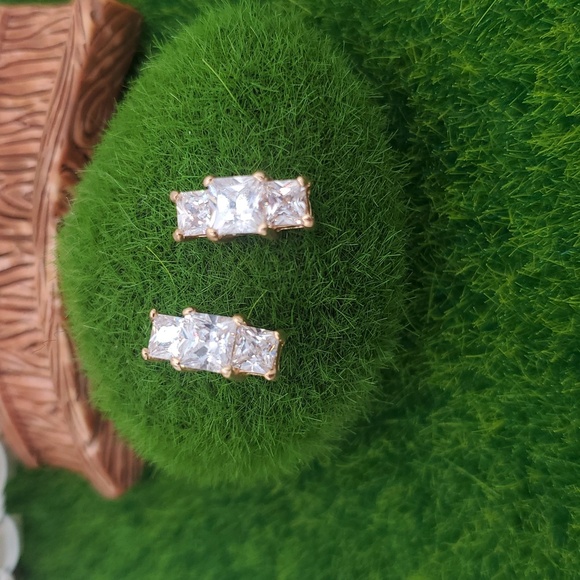 2ct Cz Gold Bonded Estate Earrings Stunning! E1015 - Picture 2 of 3